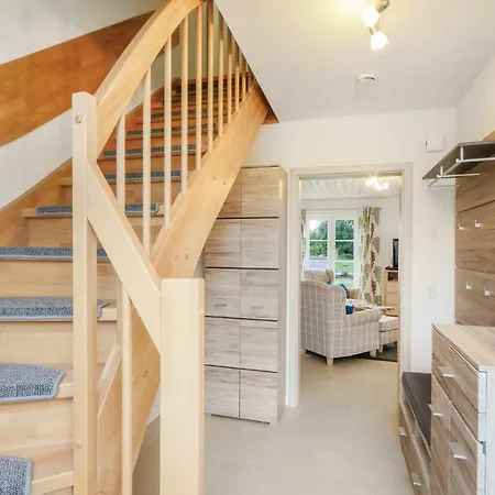 33 Holiday home *