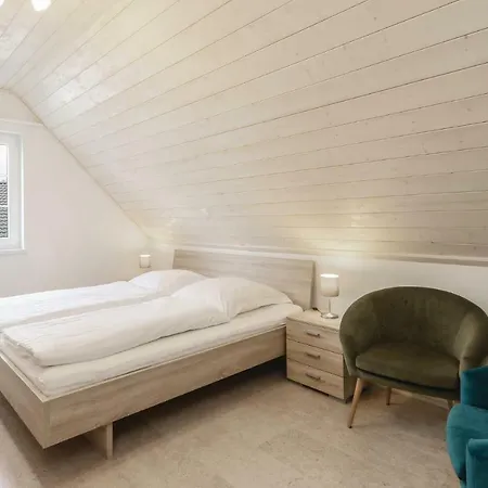 Feriehus 33 Altefähr