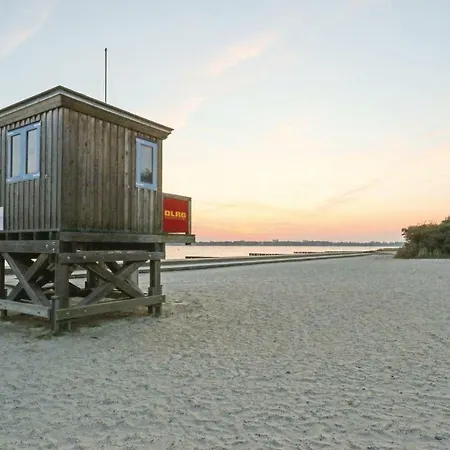 Holiday home 33 *